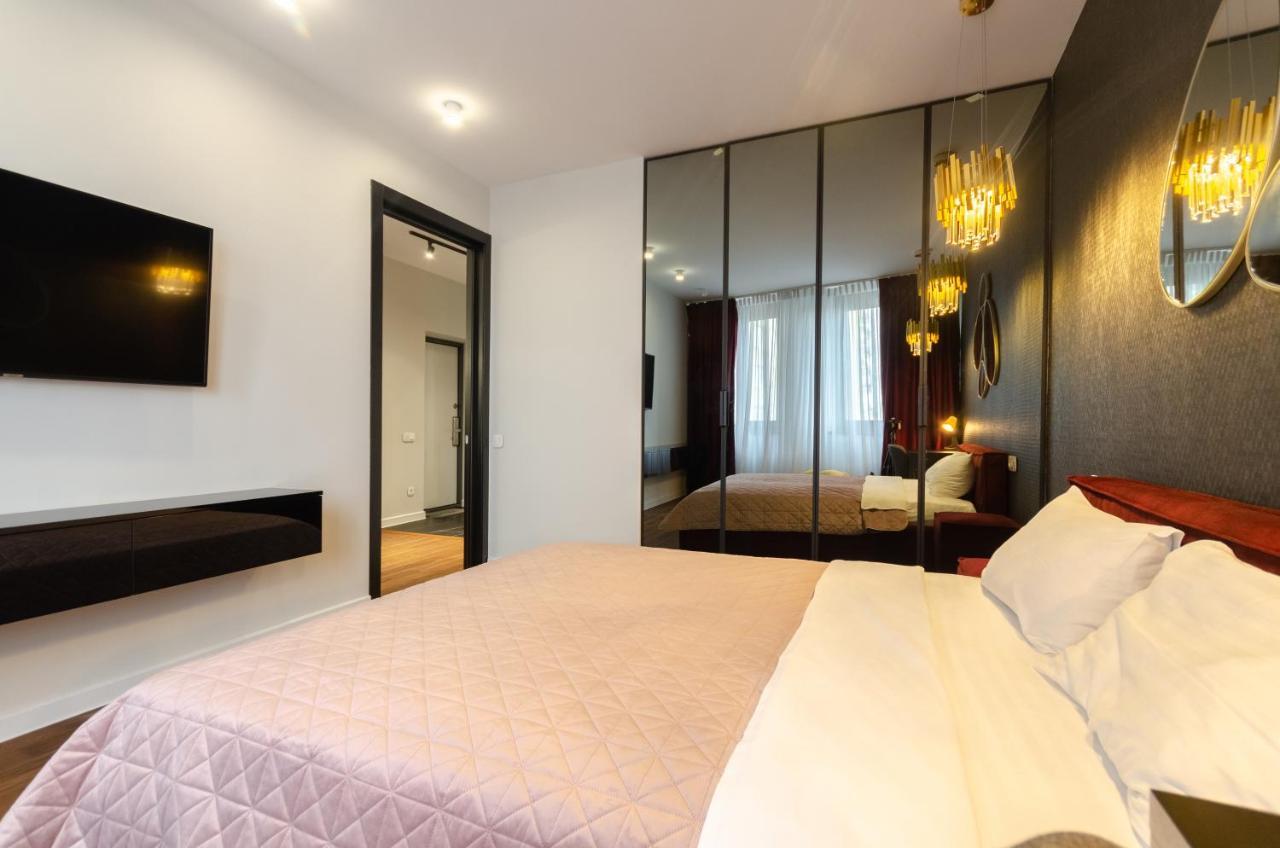 Petrovdom 9-102 In Best Apartment In Rc New York Concept House 키예프 외부 사진